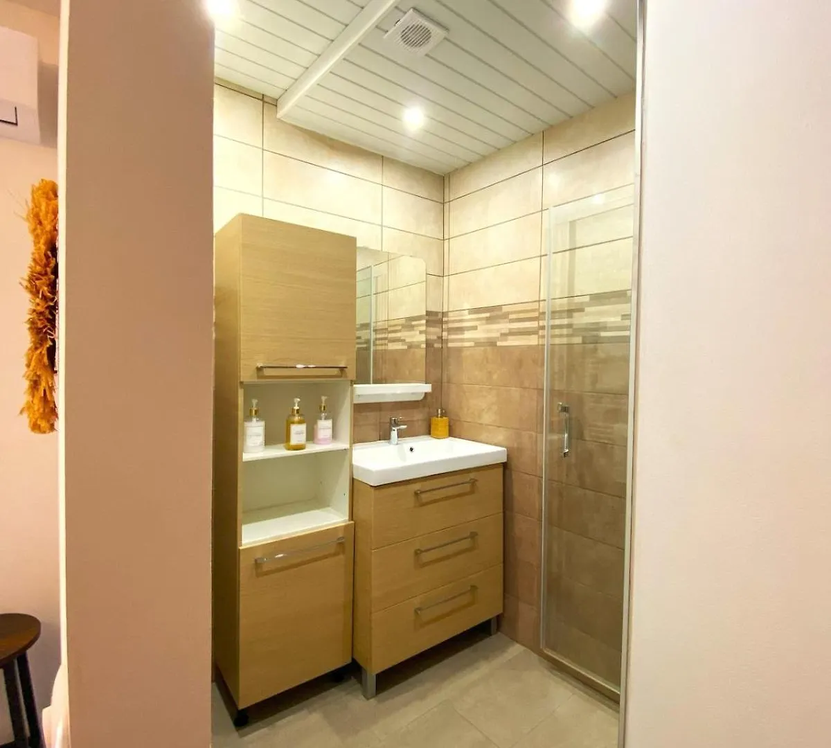 Appart Cosy I Centre-Ville Istres 0*,  France